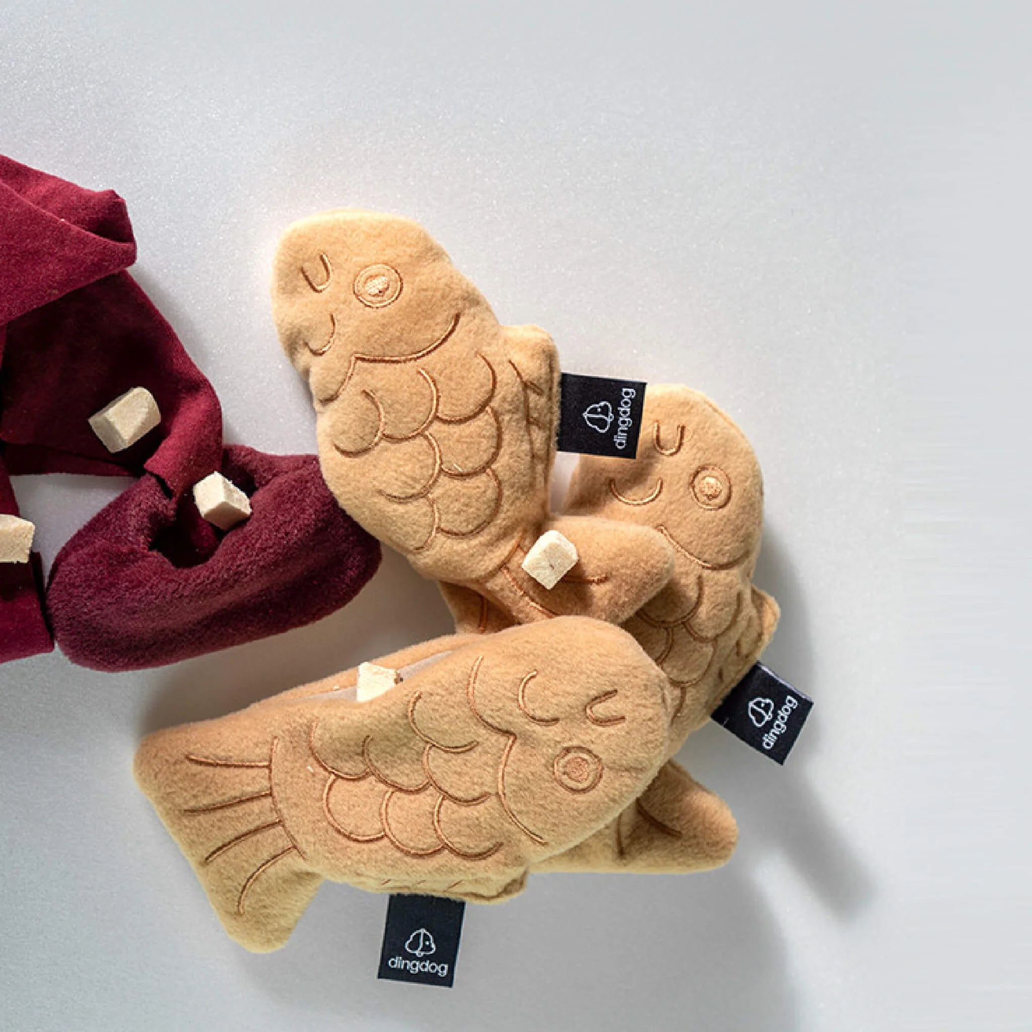 Dog Toy - Fish - Shaped Bun - Dingdog - La Maison Mou