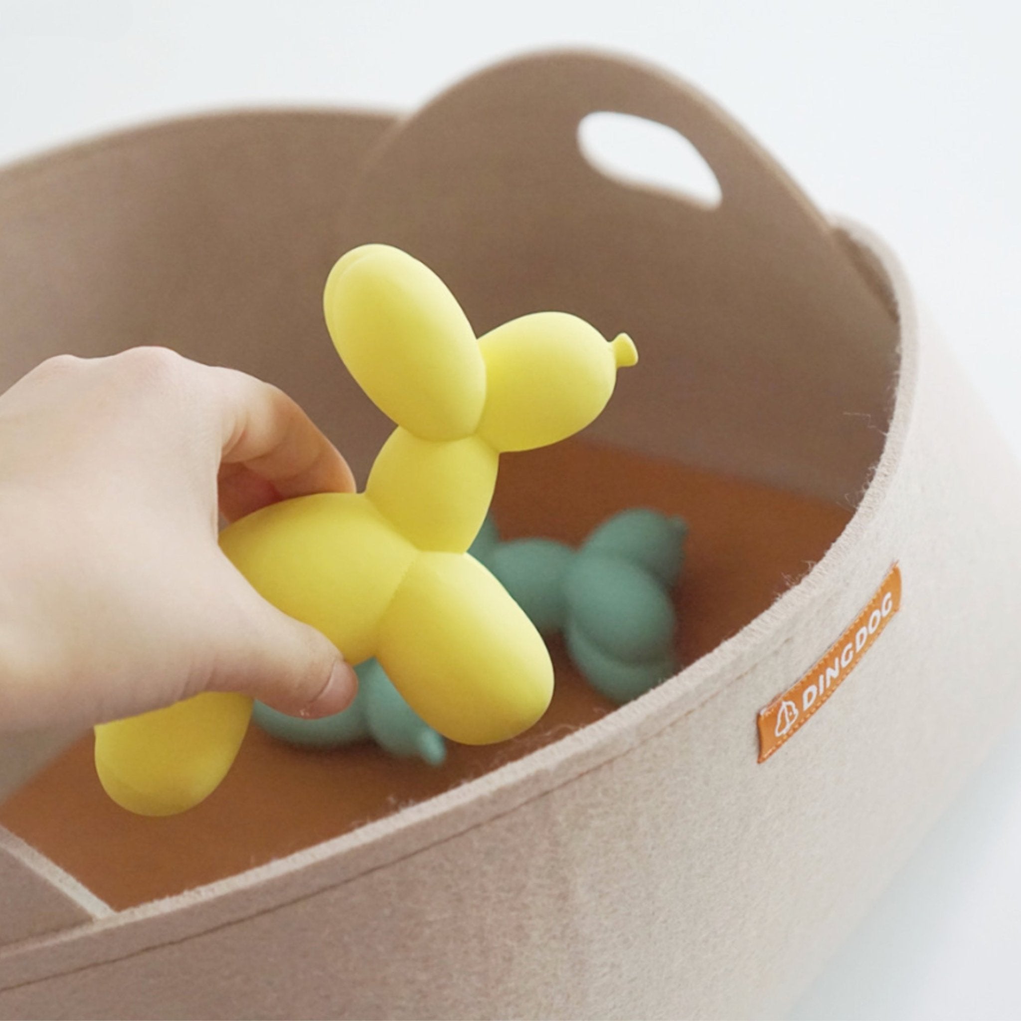 Dog Toy Basket Beige - Dingdog - La Maison Mou