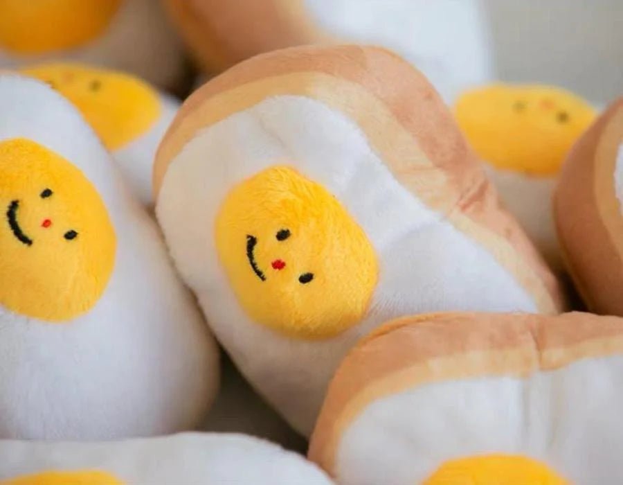 Dog Toy - Egg Bun - Bite Me - La Maison Mou