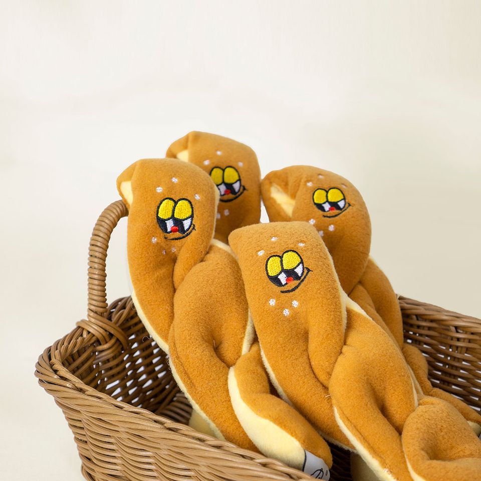 Dog Toy - Twisted Bread - Dingdog - La Maison Mou