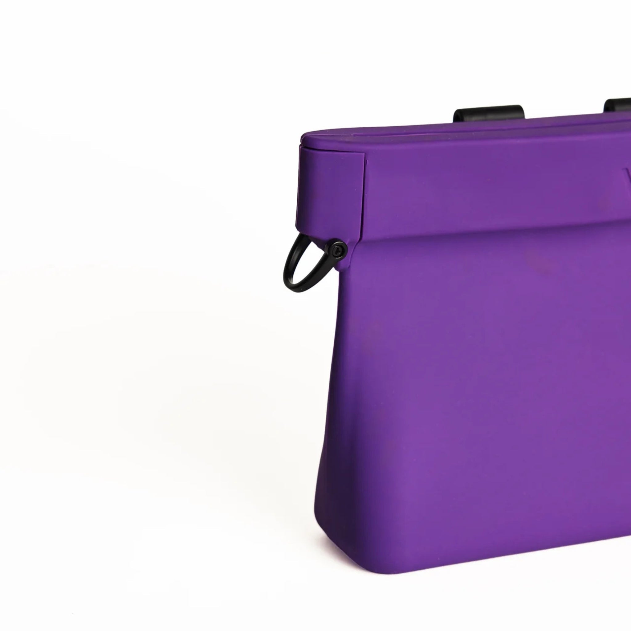 Dog Treat Pouch Ultimate Large – Aubergine 24 Oz - Voilà Pets - La Maison Mou