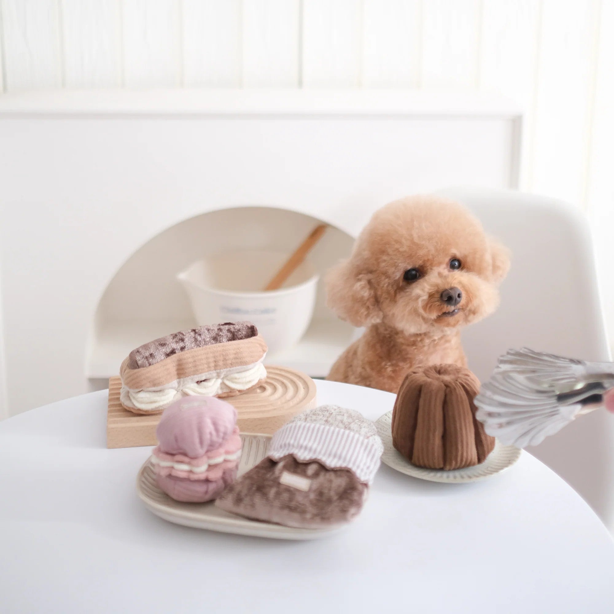 Enrichment Dog Toy - Eclair - Lambwolf Collective - La Maison Mou