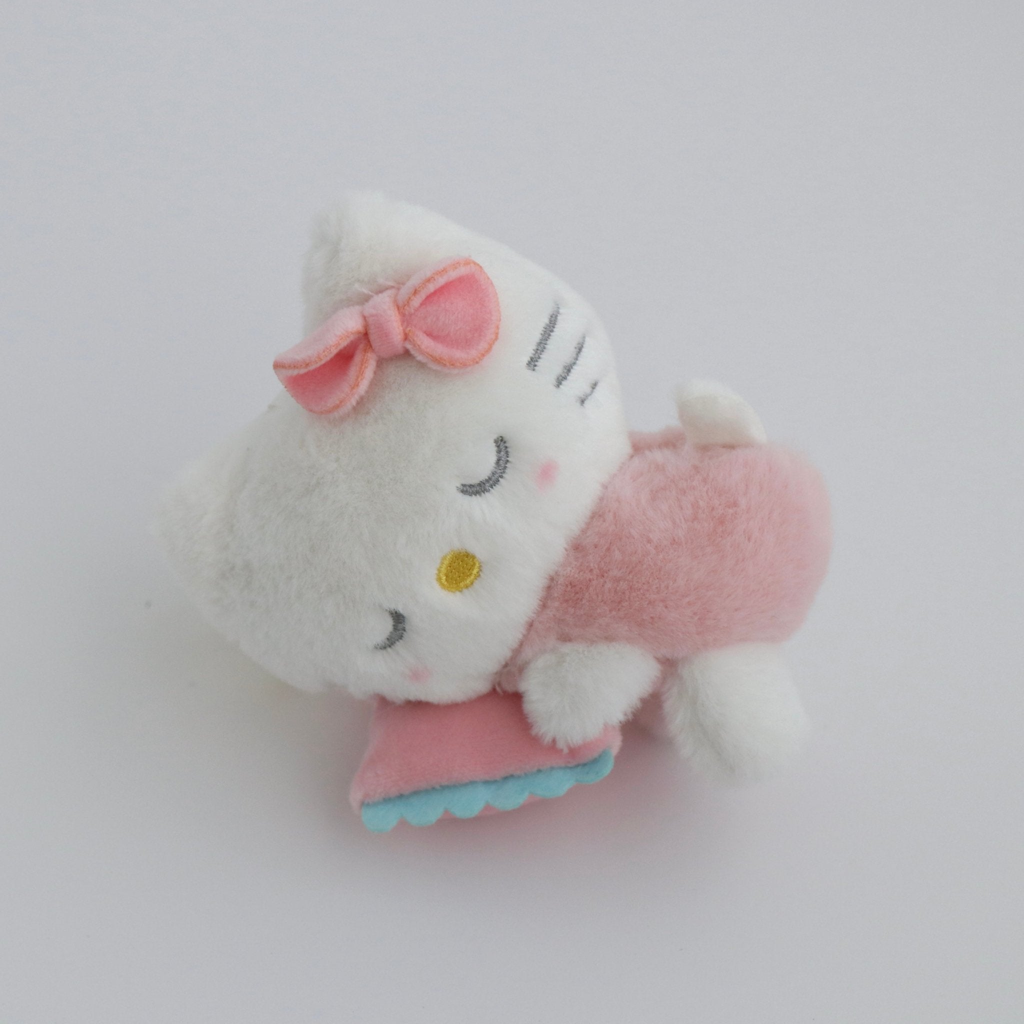 Plush Keychain - Hello Kitty Asleep - La Maison Mou - La Maison Mou